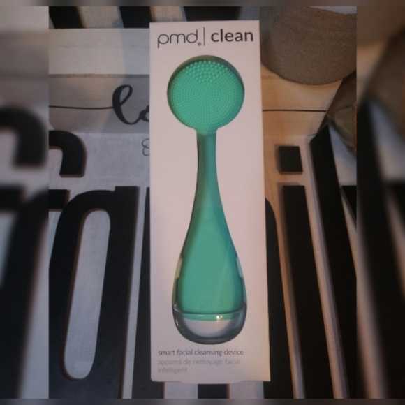 PMD Clean Smart Facial Cleansing Device - Picture 7 of 12